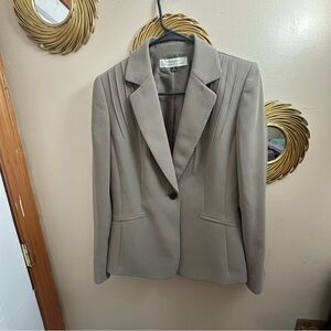 Tahari gray olive Blazer Classic